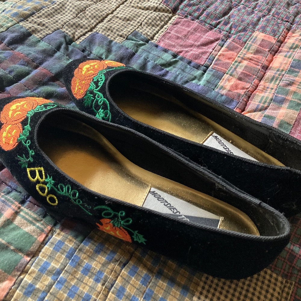 Mootsie Tootsie Halloween shoes